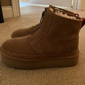 UGG Neumel Platform Zip NWOT